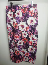 Load image into Gallery viewer, Size 15 / 16 - Audrey Skirt
