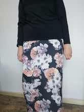 Load image into Gallery viewer, Size 16 - Trial Piece - Audrey Skirt

